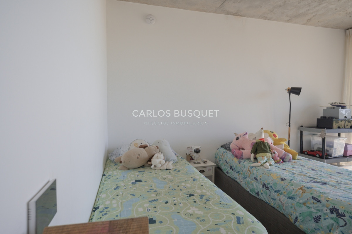Casa ID.1088 - Hermosa casa en el Quijote- 3 dormitorios + dependencia de servicio con baño. DISPONIBLE EN ALQUILER ANUAL A PARTIR DE MARZO 2025