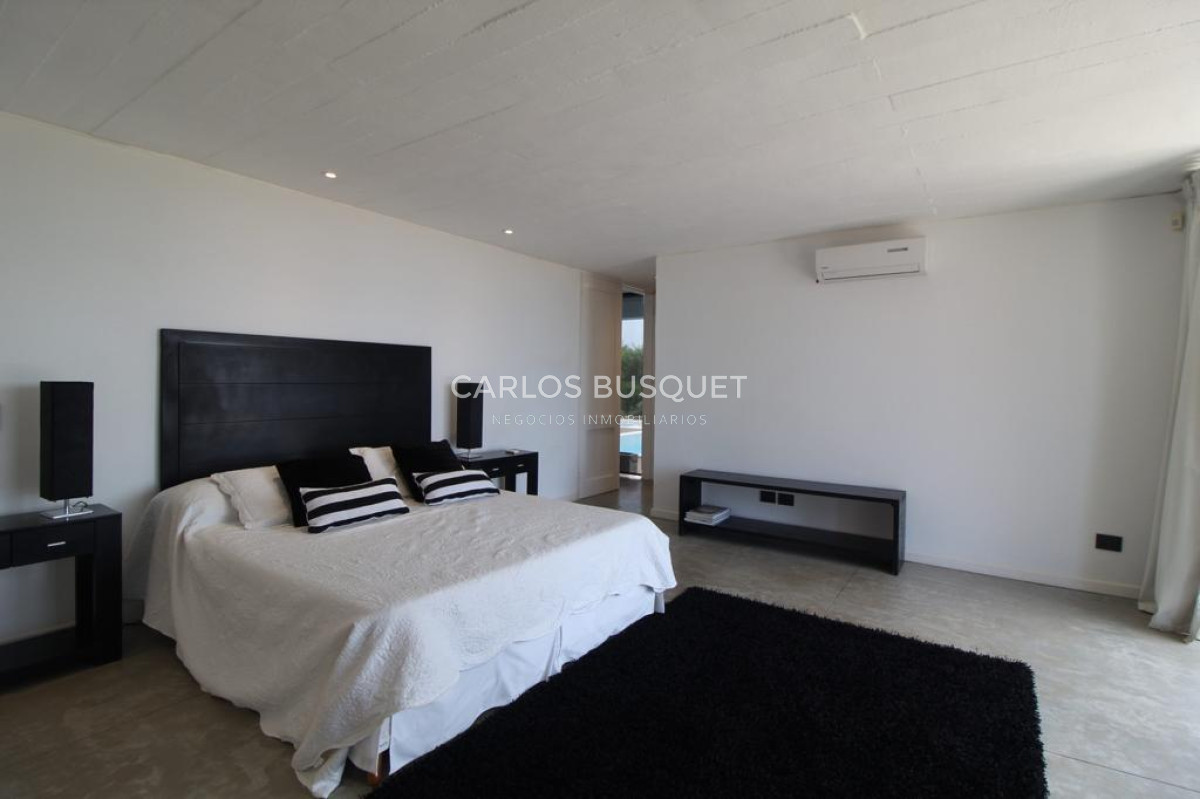 Casa ID.633 - CASA EN ALQUILER TEMPORAL, DE 4 DORMITORIOS, EN JOSE IGNACIO BARRIO PRIVADO