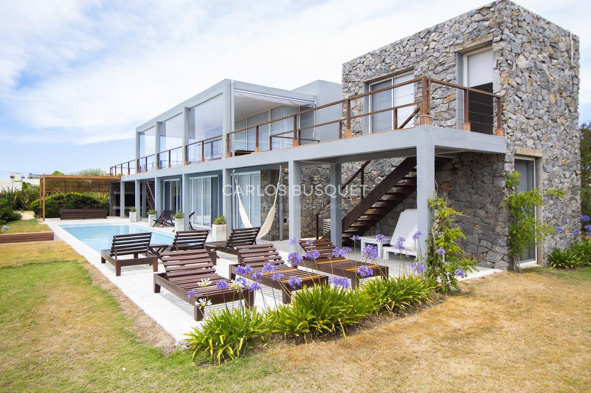 Casa ID.634 - Excelente Casa en Jose Ignacio en Alquiler Temporal en Barrio Privado