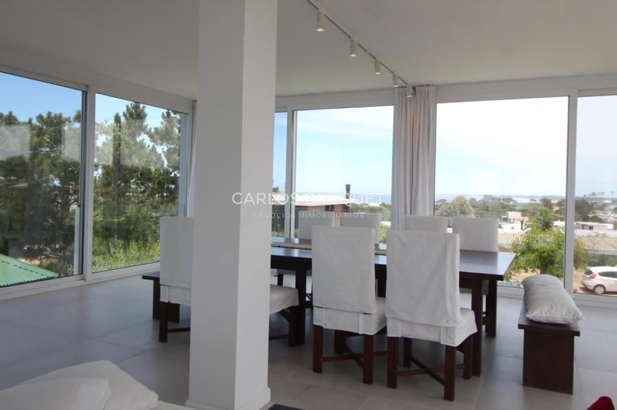 Casa ID.633 - CASA EN ALQUILER TEMPORAL, DE 4 DORMITORIOS, EN JOSE IGNACIO BARRIO PRIVADO