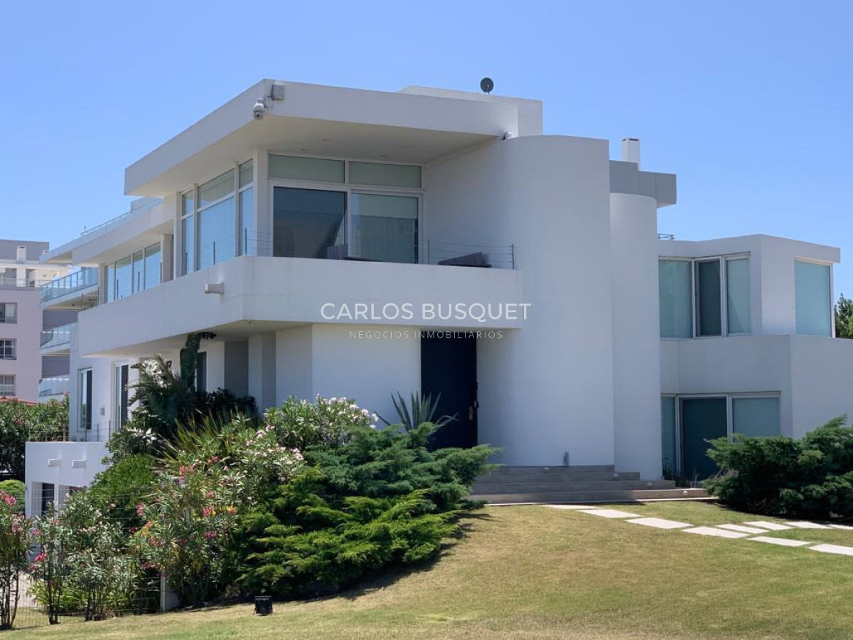 Casa ID.374 - ESPECTACULAR CASA EN LA MANSA PRIMERA LINEA