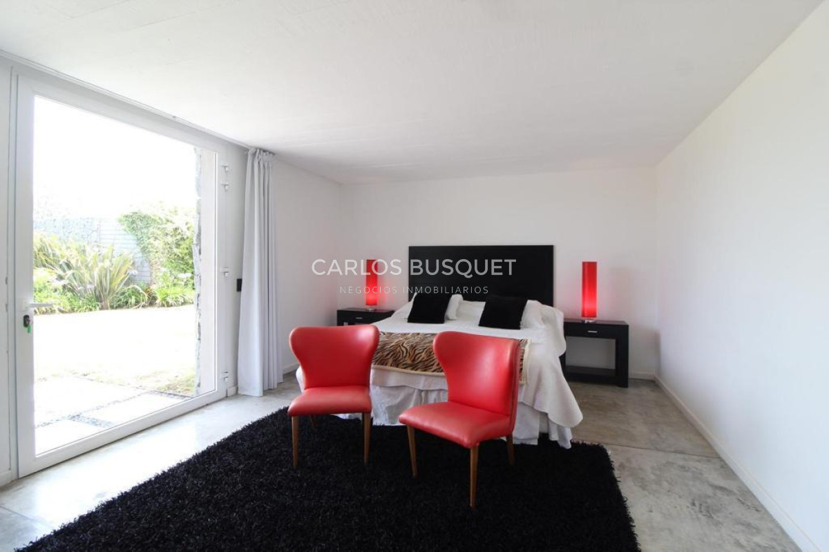 Casa ID.633 - CASA EN ALQUILER TEMPORAL, DE 4 DORMITORIOS, EN JOSE IGNACIO BARRIO PRIVADO