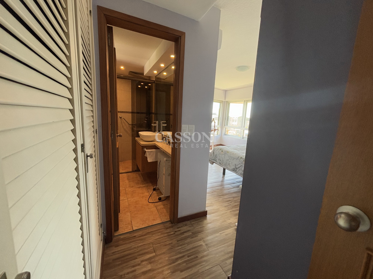 Apartamento ID.4665 - Apartamento en Zona Shopping - Punta del Este