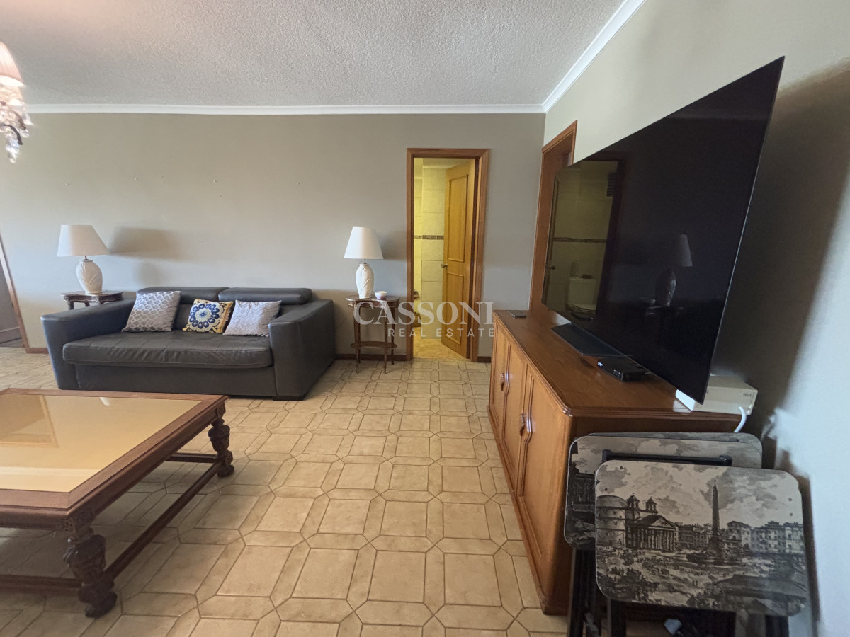 Apartamento ID.4665 - Apartamento en Zona Shopping - Punta del Este