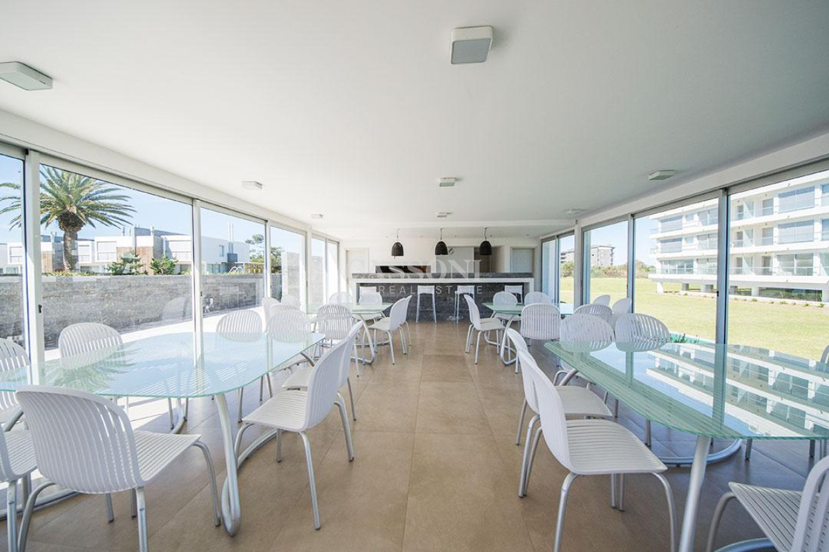 Apartamento ID.2655 - Departamento 2 dormitorios Vista al mar