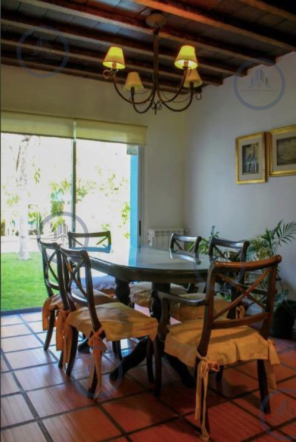 Casa ID.1992 - Hermosa casa en Montoya LA BARRA EN ALQUILER ANUAL al lado mar