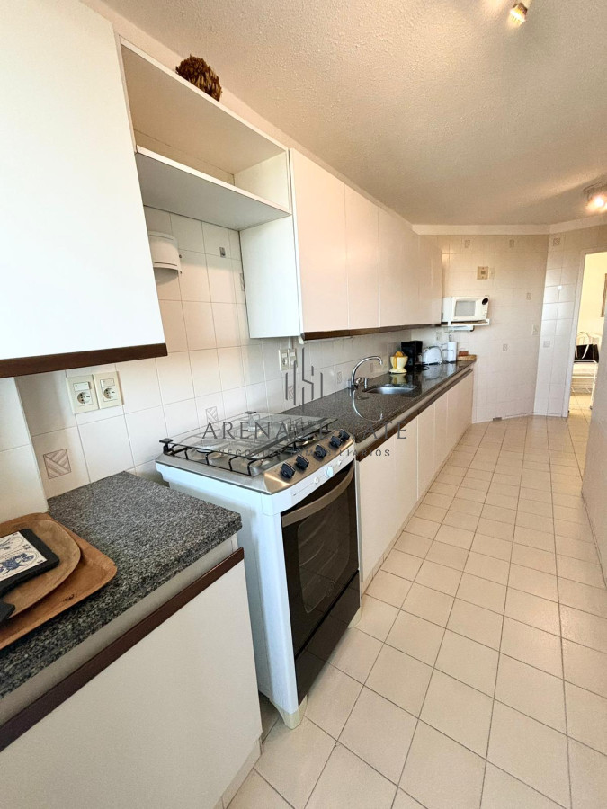 Apartamento ID.2668 - Amplio apartamento 2 dormitorios en Parquemar R 