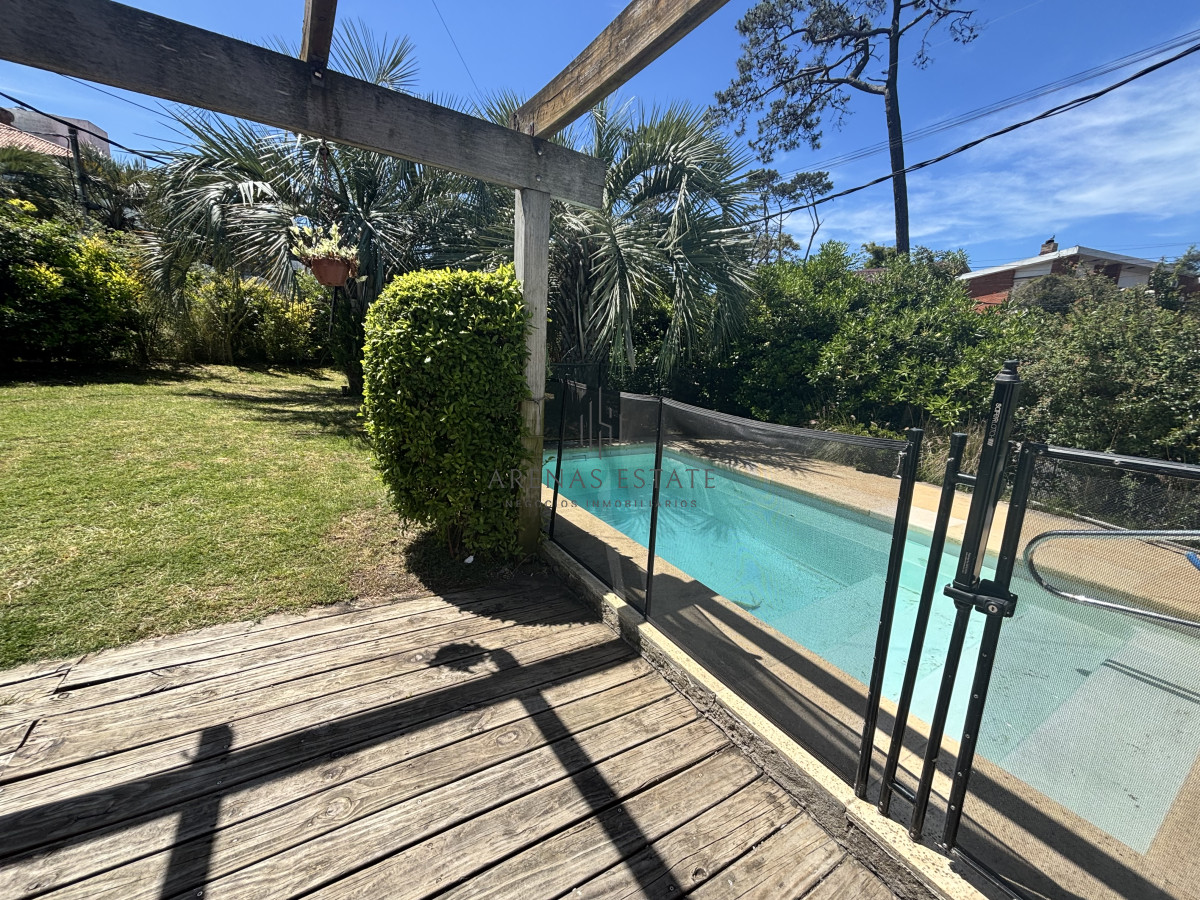 Casa ID.4083 - Casa de 3 dormitorios  - Punta del Este 