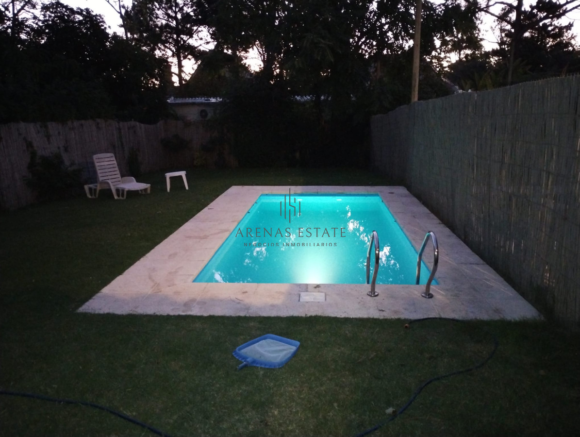 Casa ID.2917 - Casa en Pinares !! ALQUILER ANUAL Y VENTA CON PISCINA, ESTUFA A LEÑA Y LOSA RADIANTE