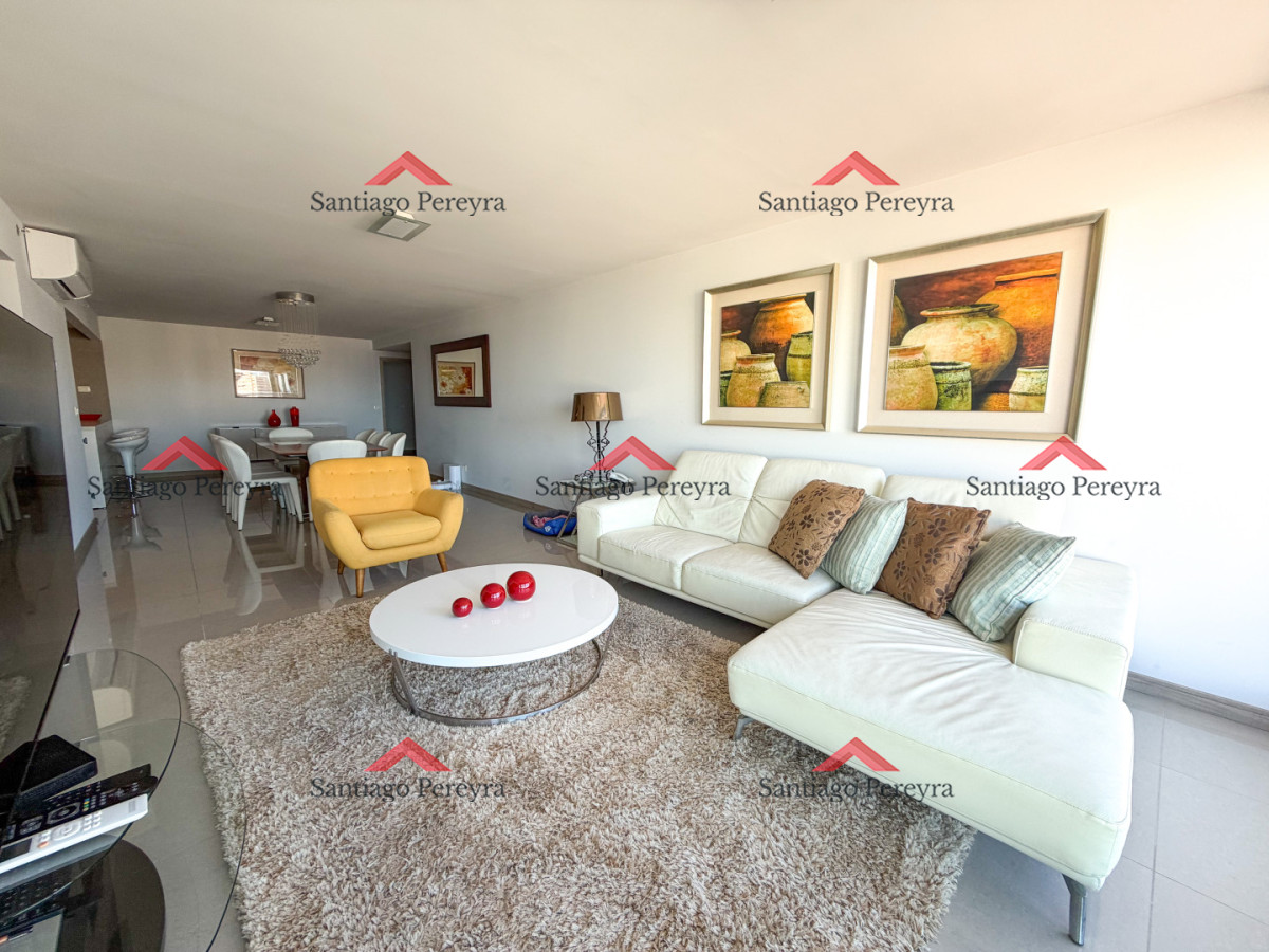 Apartamento ID.17093 - Apartamento de 3 dormitorios en venta, Punta del Este