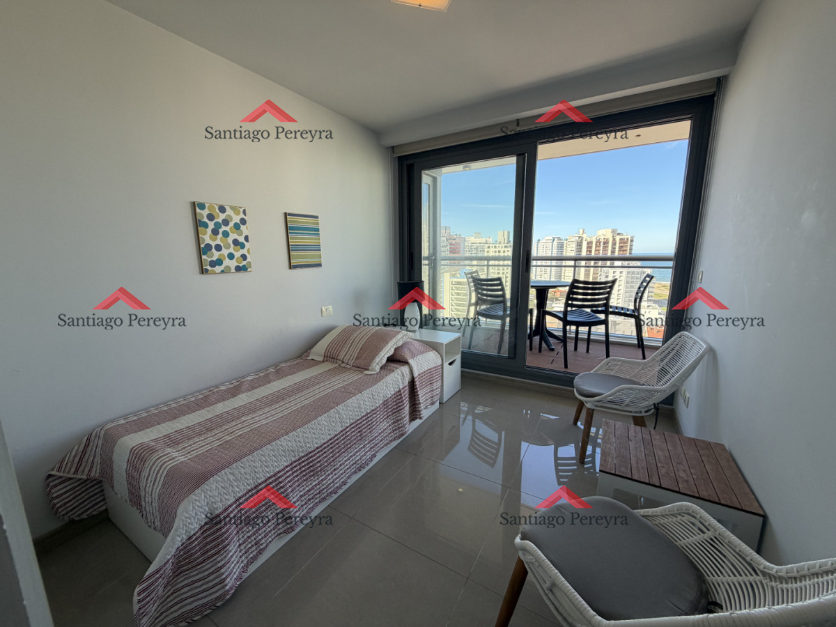 Apartamento ID.17093 - Apartamento de 3 dormitorios en venta, Punta del Este
