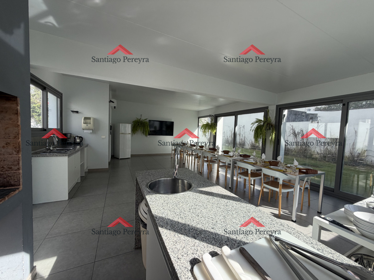 Apartamento ID.17093 - Apartamento de 3 dormitorios en venta, Punta del Este