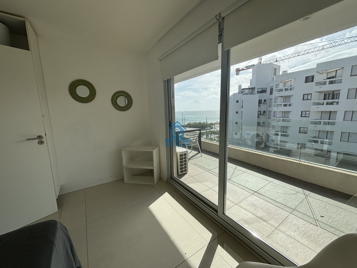 Apartamento ID.369 - APARTAMENTO EN ALQUILER ANUAL PRIMERA LINEA DE LA MANSA