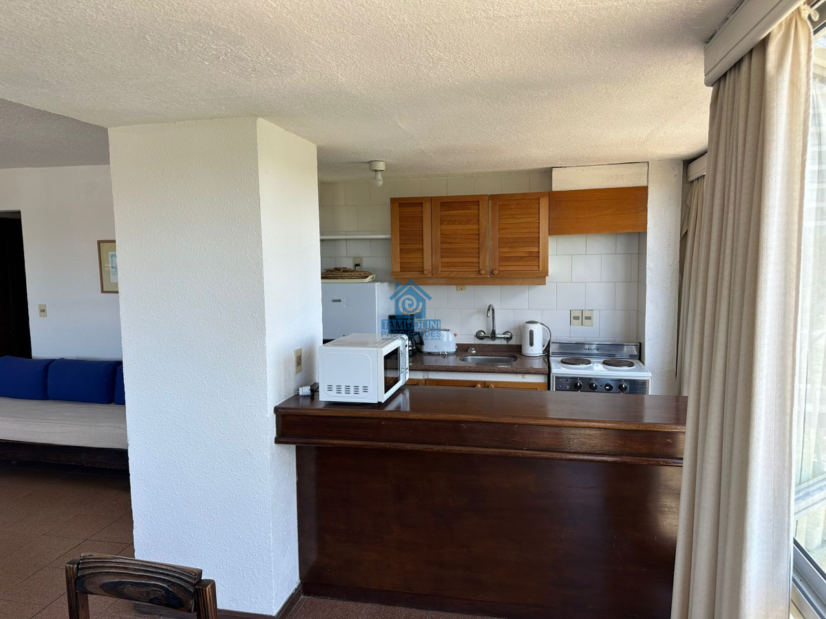 Apartamento ID.528 - Amplio apartamento hermosas vistas 