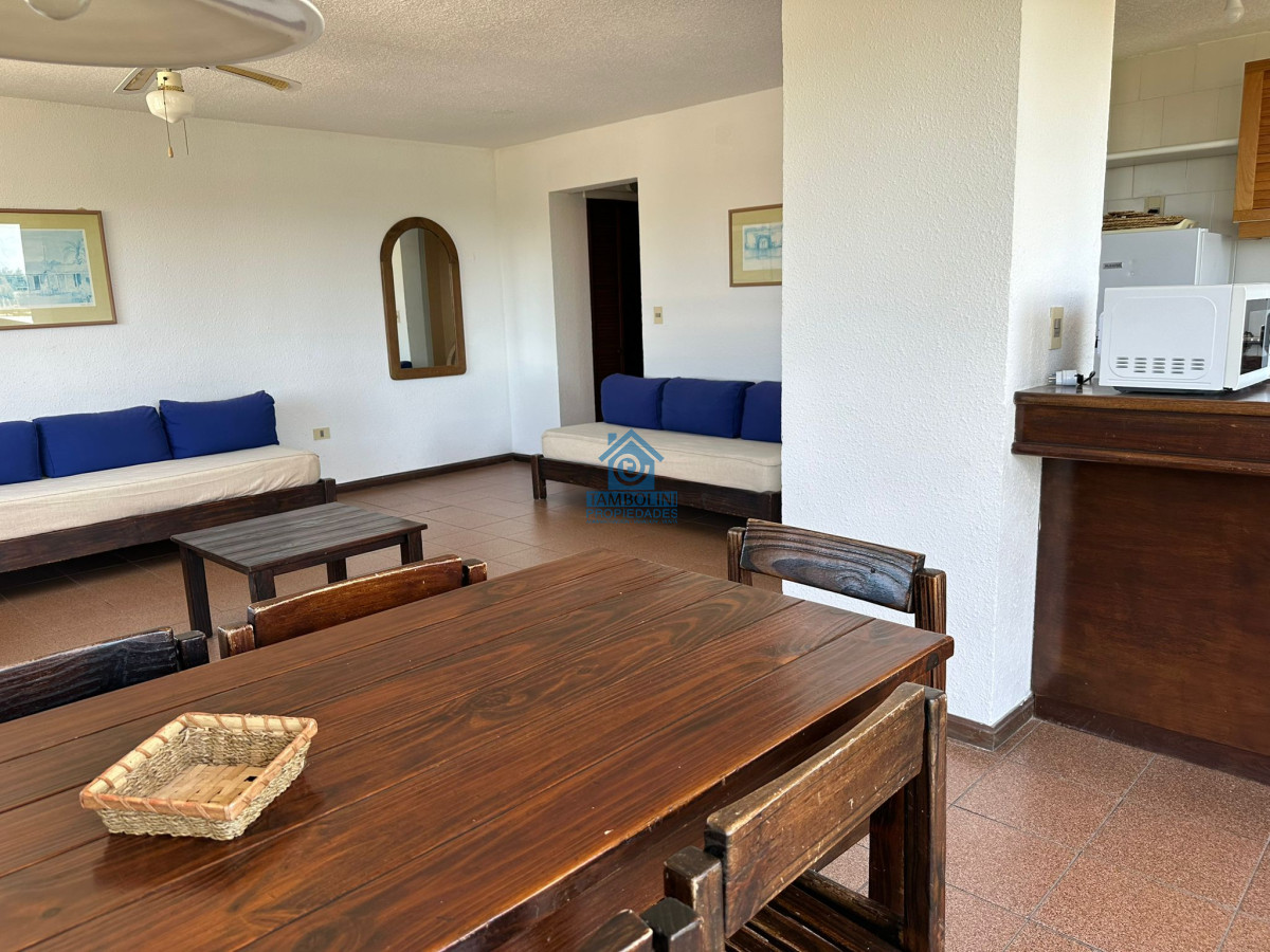 Apartamento ID.528 - Amplio apartamento hermosas vistas 