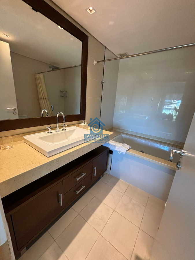 Apartamento ID.540 - APARTAMENTO DE 4 DORMITORIOS EN LA TORRE AQUARELLA