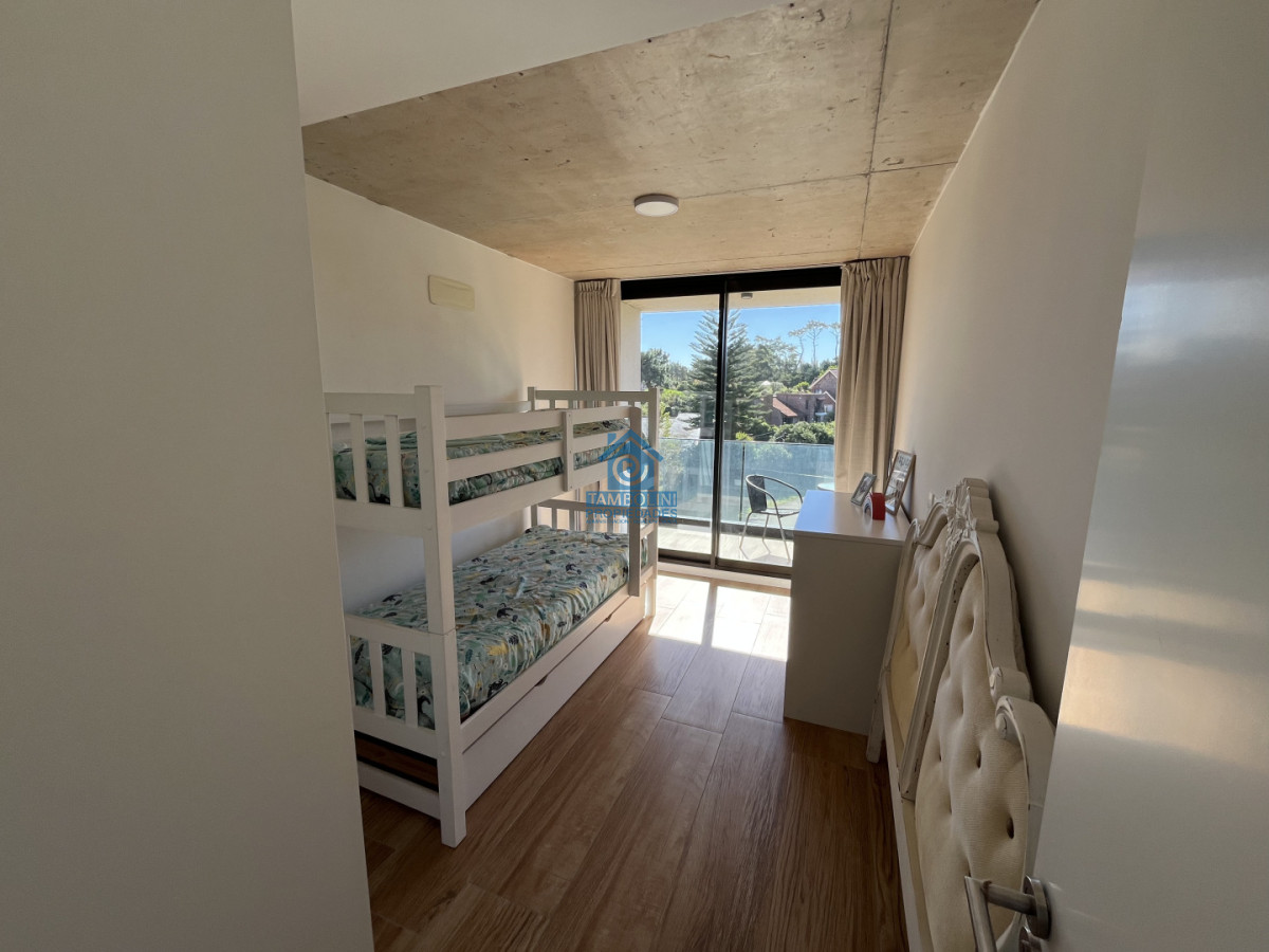Apartamento ID.1234 - Apartamento de 2 dormitorios con vista al Mar en alquiler - Playa Mansa