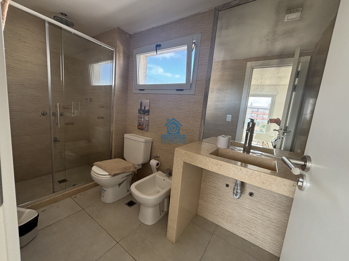 Apartamento ID.369 - APARTAMENTO EN ALQUILER ANUAL PRIMERA LINEA DE LA MANSA