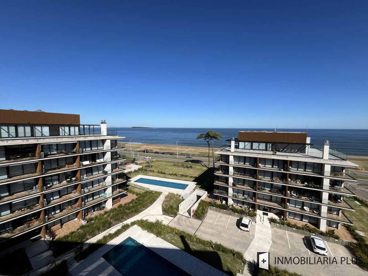 Apartamento ID.1687 - Alquiler anual de Apartamento de 2 dormitorios con vista al Mar en Playa Mansa