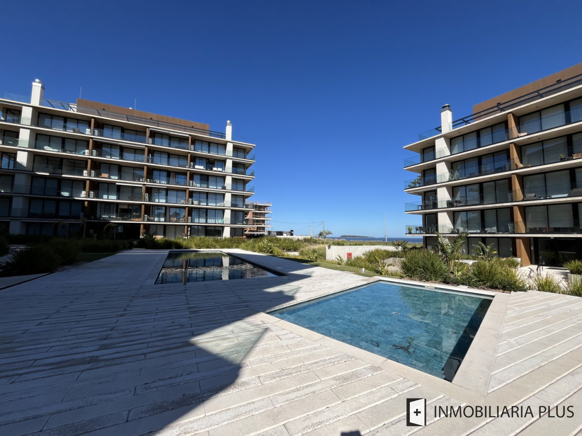 Apartamento ID.1687 - Alquiler anual de Apartamento de 2 dormitorios con vista al Mar en Playa Mansa