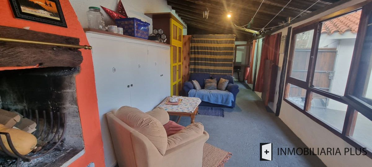 Casa ID.1255 - Alquiler de Casa en Pinares con 4 dormitorios, 2 baños, barbacoa con baño, 642 m2 de terreno en Punta del Este