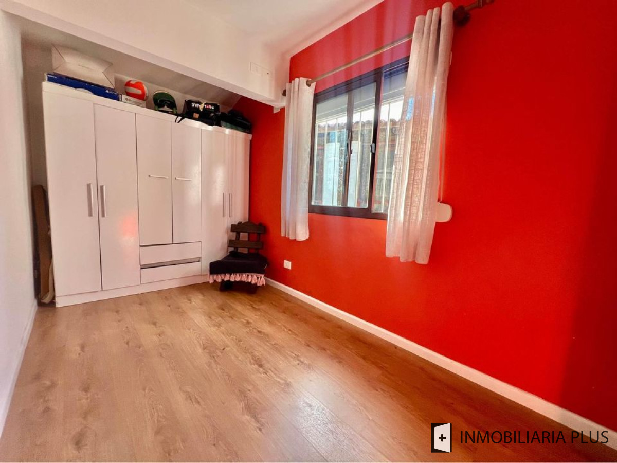 Casa ID.1255 - Alquiler de Casa en Pinares con 4 dormitorios, 2 baños, barbacoa con baño, 642 m2 de terreno en Punta del Este