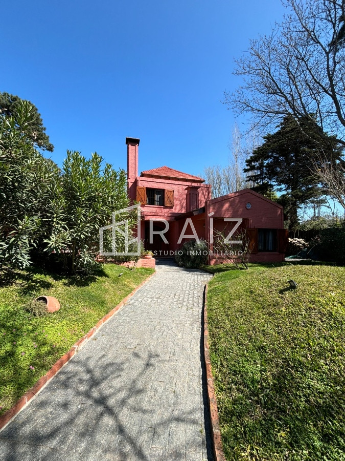 Casa ID.12167 - VENTA CASA 5 DORMITORIOS SAN RAFAEL