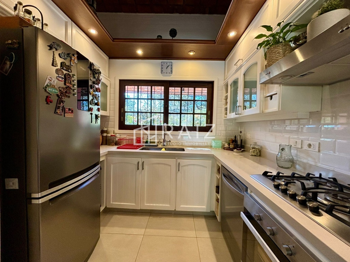 Casa ID.12167 - VENTA CASA 5 DORMITORIOS SAN RAFAEL