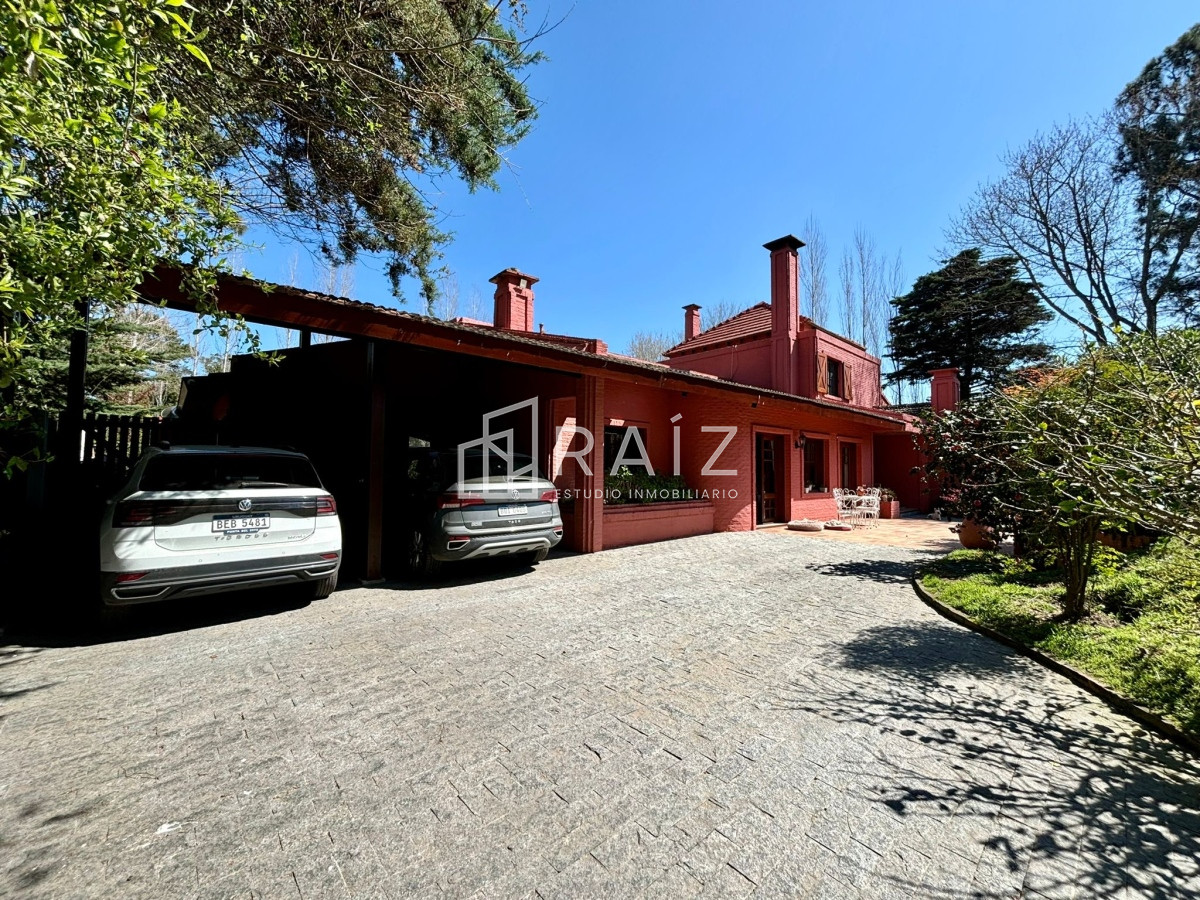 Casa ID.12167 - VENTA CASA 5 DORMITORIOS SAN RAFAEL