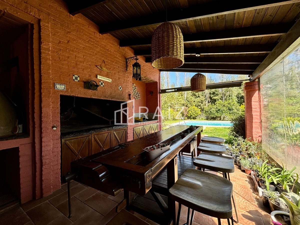 Casa ID.12167 - VENTA CASA 5 DORMITORIOS SAN RAFAEL