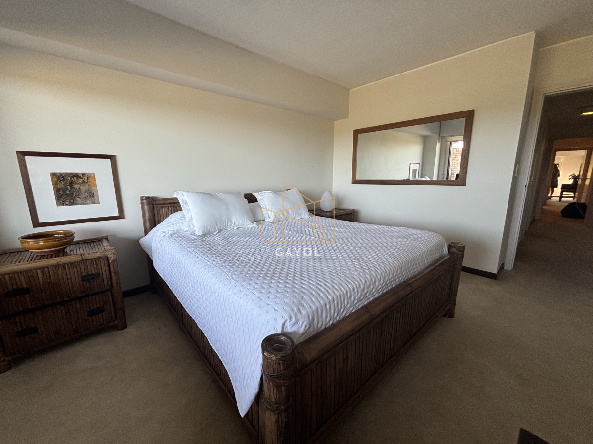 Apartamento ID.583 - Apartamento en Primera Linea en LA BRAVA