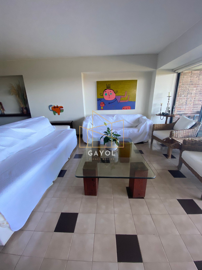 Apartamento ID.583 - Apartamento en Primera Linea en LA BRAVA