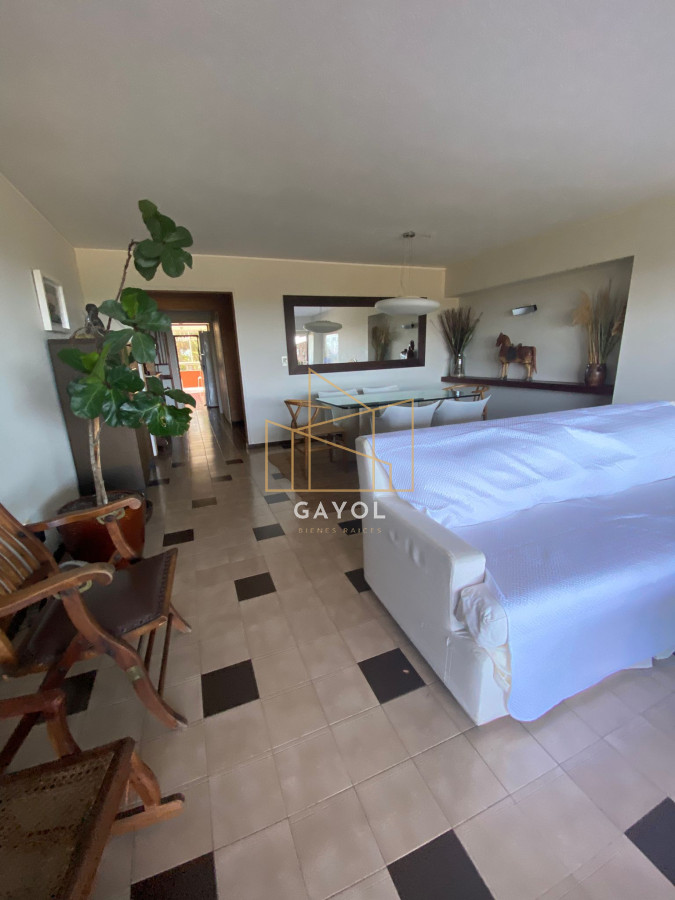 Apartamento ID.583 - Apartamento en Primera Linea en LA BRAVA