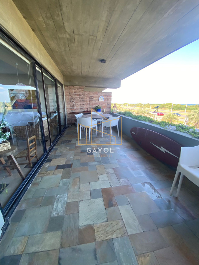 Apartamento ID.583 - Apartamento en Primera Linea en LA BRAVA