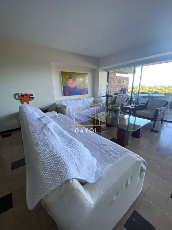 Apartamento ID.583 - Apartamento en Primera Linea en LA BRAVA