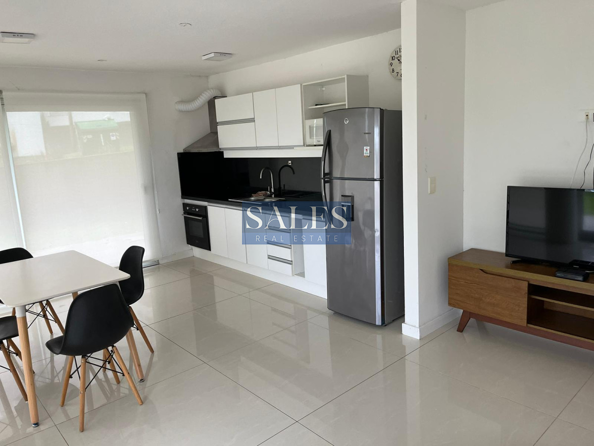 Apartamento ID.223 - Departamento en alquiler anual Punta del Este