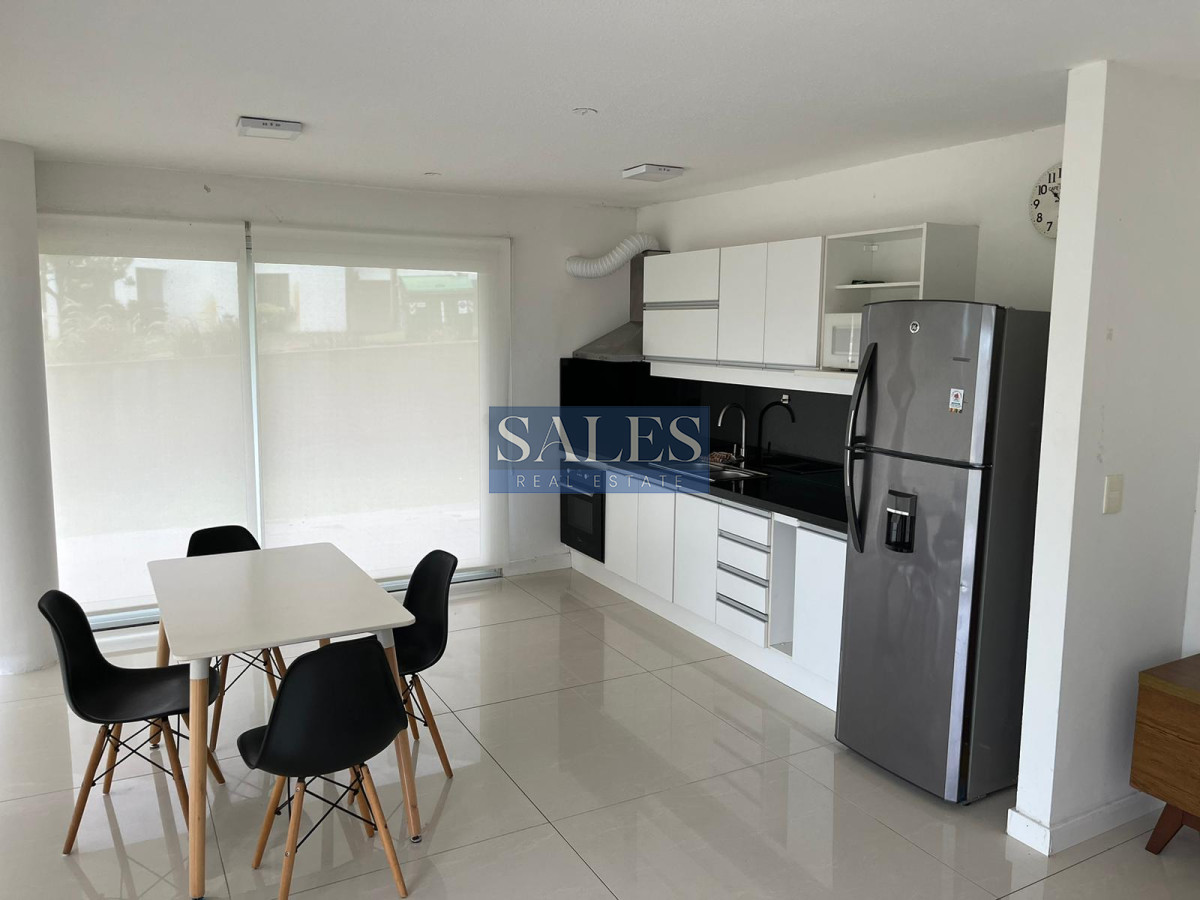 Apartamento ID.223 - Departamento en alquiler anual Punta del Este