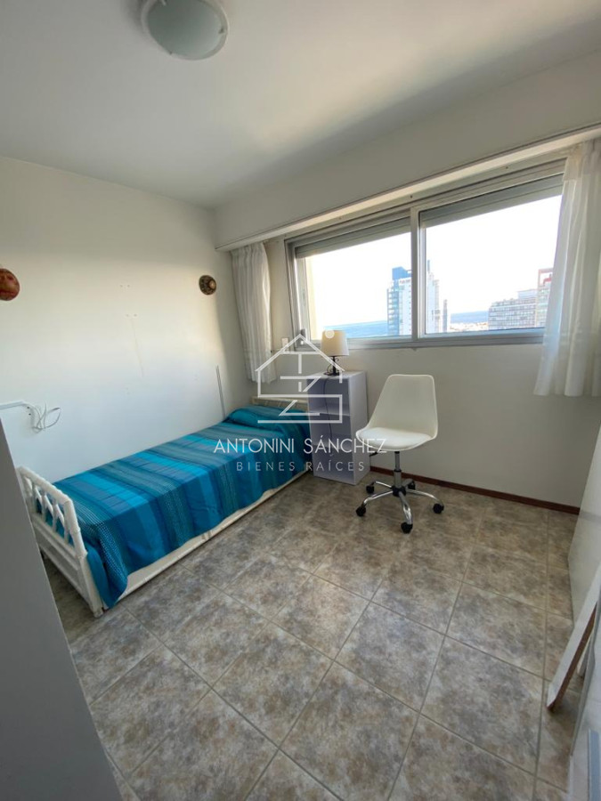 Apartamento ID.405 - IMPRESIONANTE VISTA . PENINSULA.  3 DORMITORIOS 