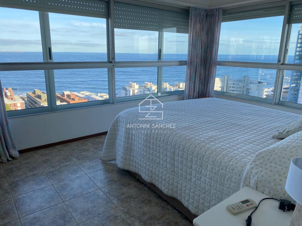 Apartamento ID.405 - IMPRESIONANTE VISTA . PENINSULA.  3 DORMITORIOS 
