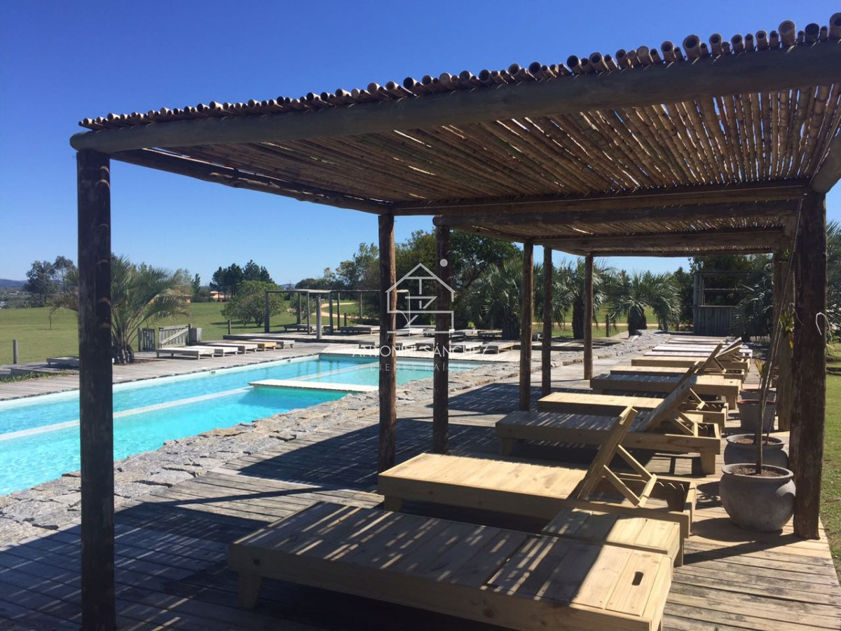 Chacra ID.1222 - CASA EN EL QUIJOTE , BARRIO PRIVADO EN LA BARRA VENTA Y  ALQUILER TEMPORADA 