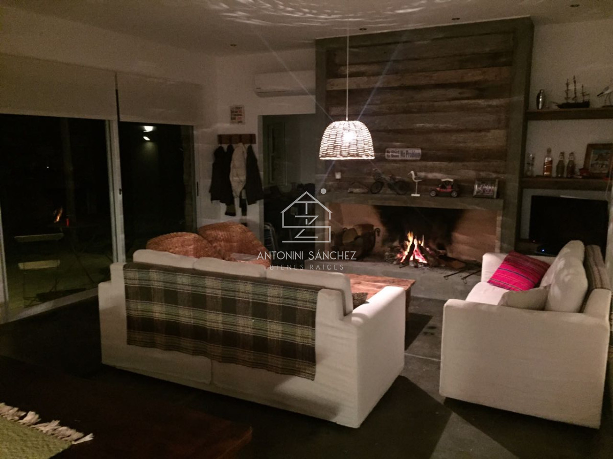 Chacra ID.1222 - CASA EN EL QUIJOTE , BARRIO PRIVADO EN LA BARRA VENTA Y  ALQUILER TEMPORADA 