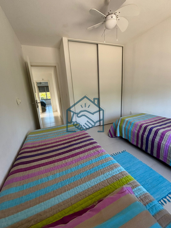 Casa ID.716/Casa-en-Pinares-!!-ALQUILER-ANUAL-Y-VENTA-CON-PISCINA,-ESTUFA-A-LEÑA-Y-LOSA-RADIANTE - Casa en Pinares !! ALQUILER ANUAL Y VENTA CON PISCINA, ESTUFA A LEÑA Y LOSA RADIANTE
