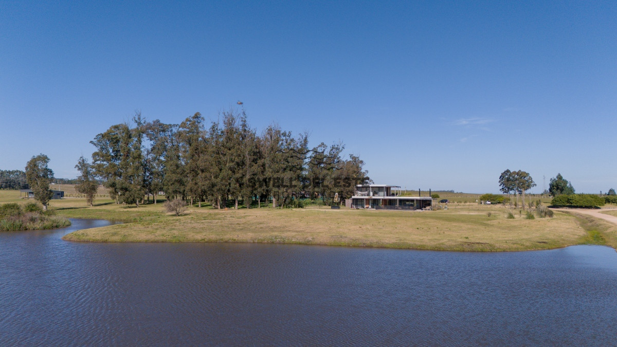 Casa ID.157 - Hermosa casa en el Quijote- 3 dormitorios + servicio