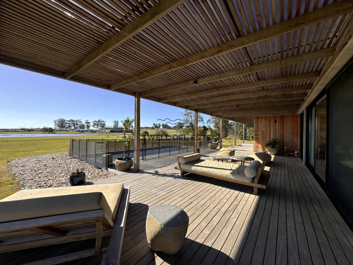 Casa ID.157 - Hermosa casa en el Quijote- 3 dormitorios + servicio