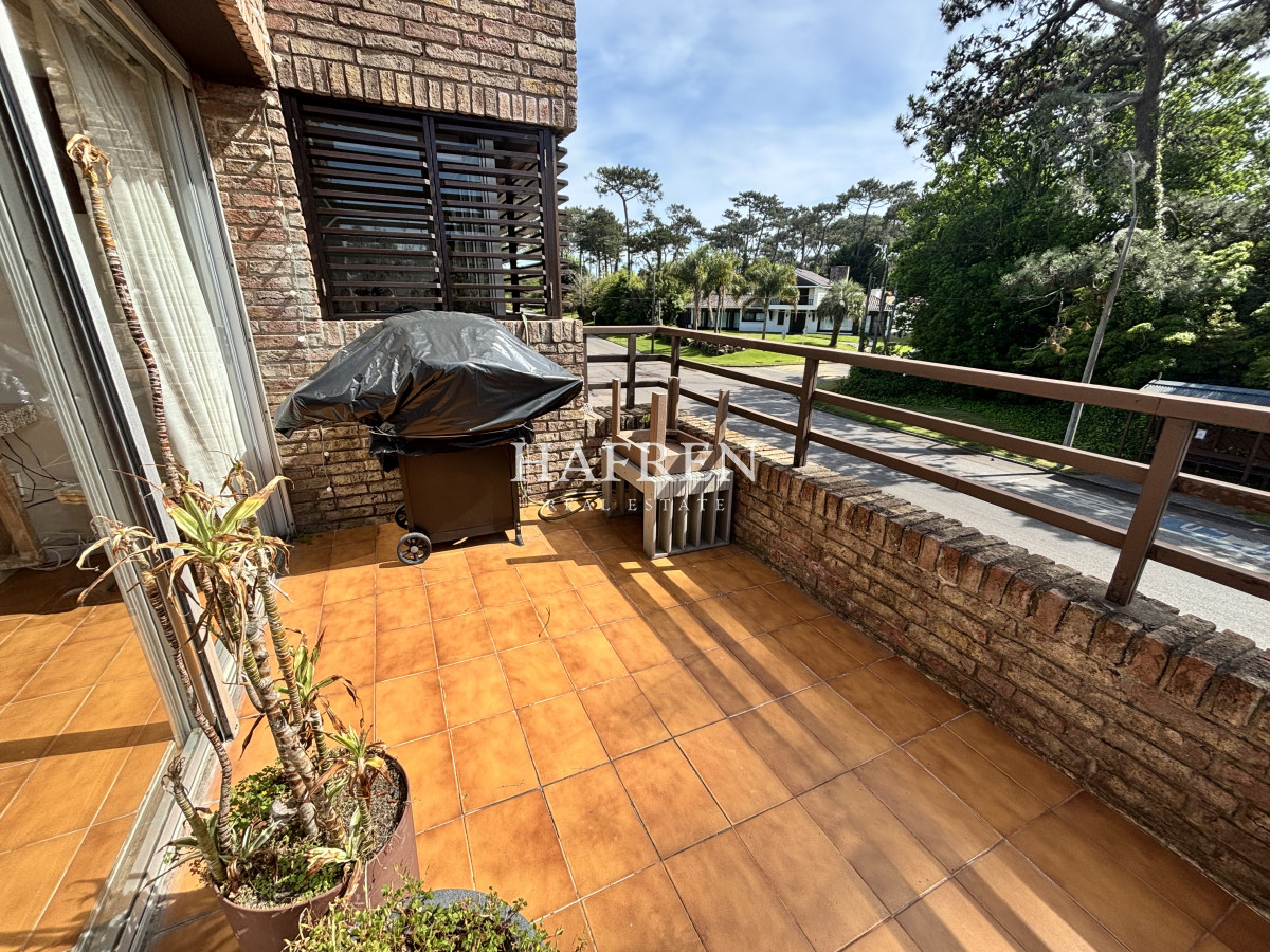 Apartamento ID.374 - Apartamento de 3 dormitorios en venta, Punta del Este