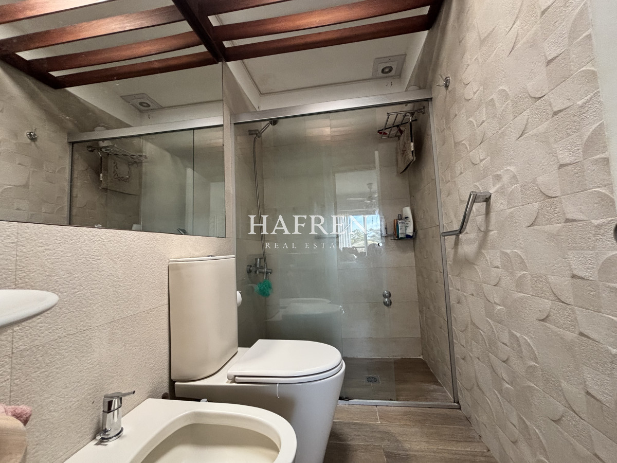 Apartamento ID.374 - Apartamento de 3 dormitorios en venta, Punta del Este