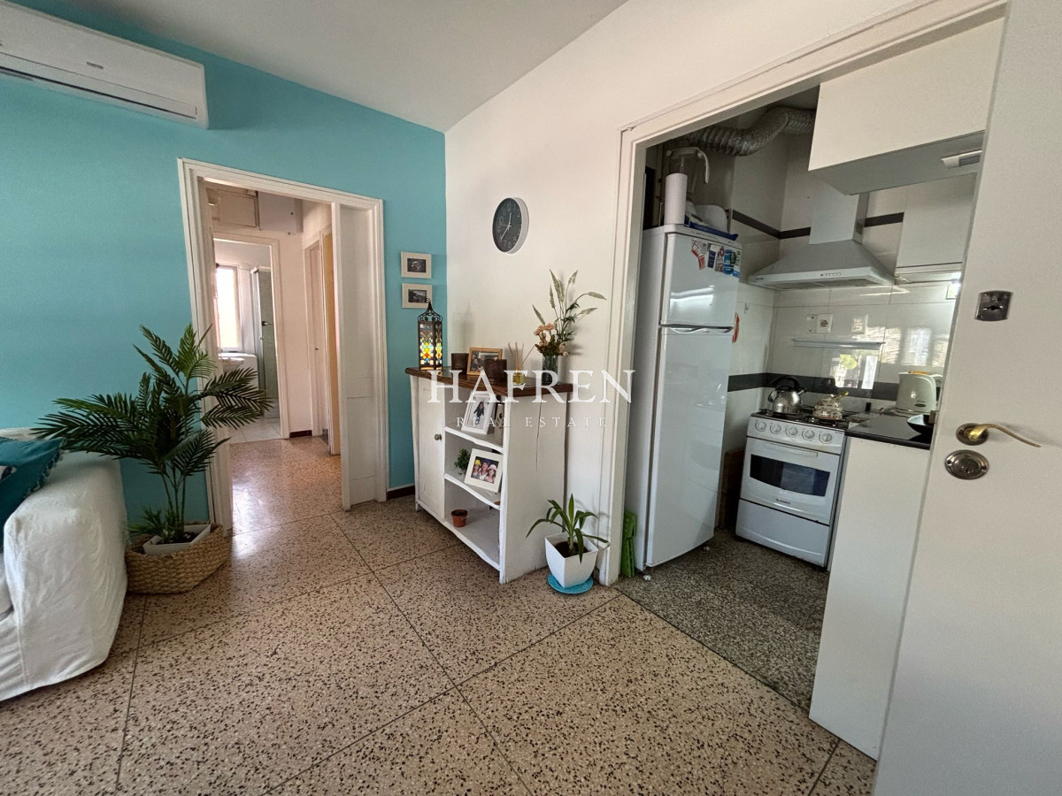 Apartamento ID.310 - Apartamento de 2 dormitorios en venta, Península - Punta del Este