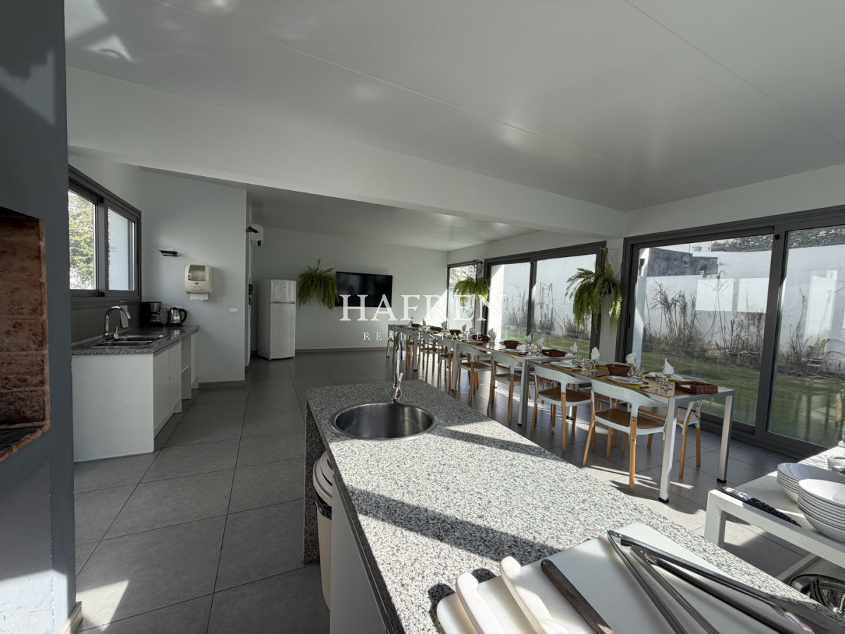 Apartamento ID.312 - Apartamento de 3 dormitorios en venta, Punta del Este