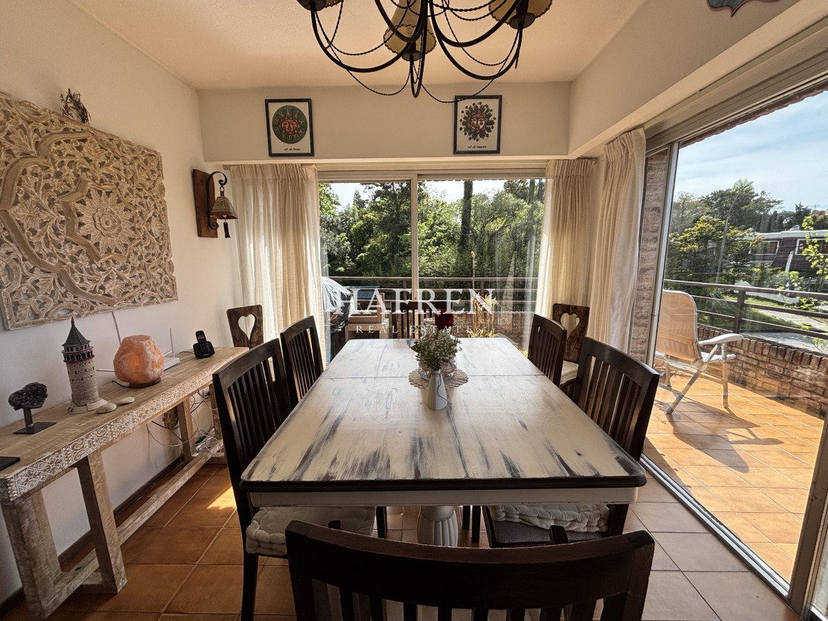 Apartamento ID.374 - Apartamento de 3 dormitorios en venta, Punta del Este