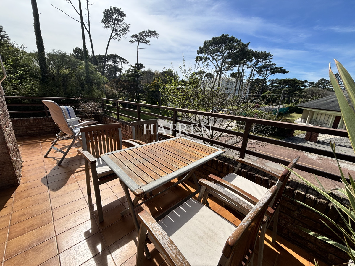 Apartamento ID.374 - Apartamento de 3 dormitorios en venta, Punta del Este